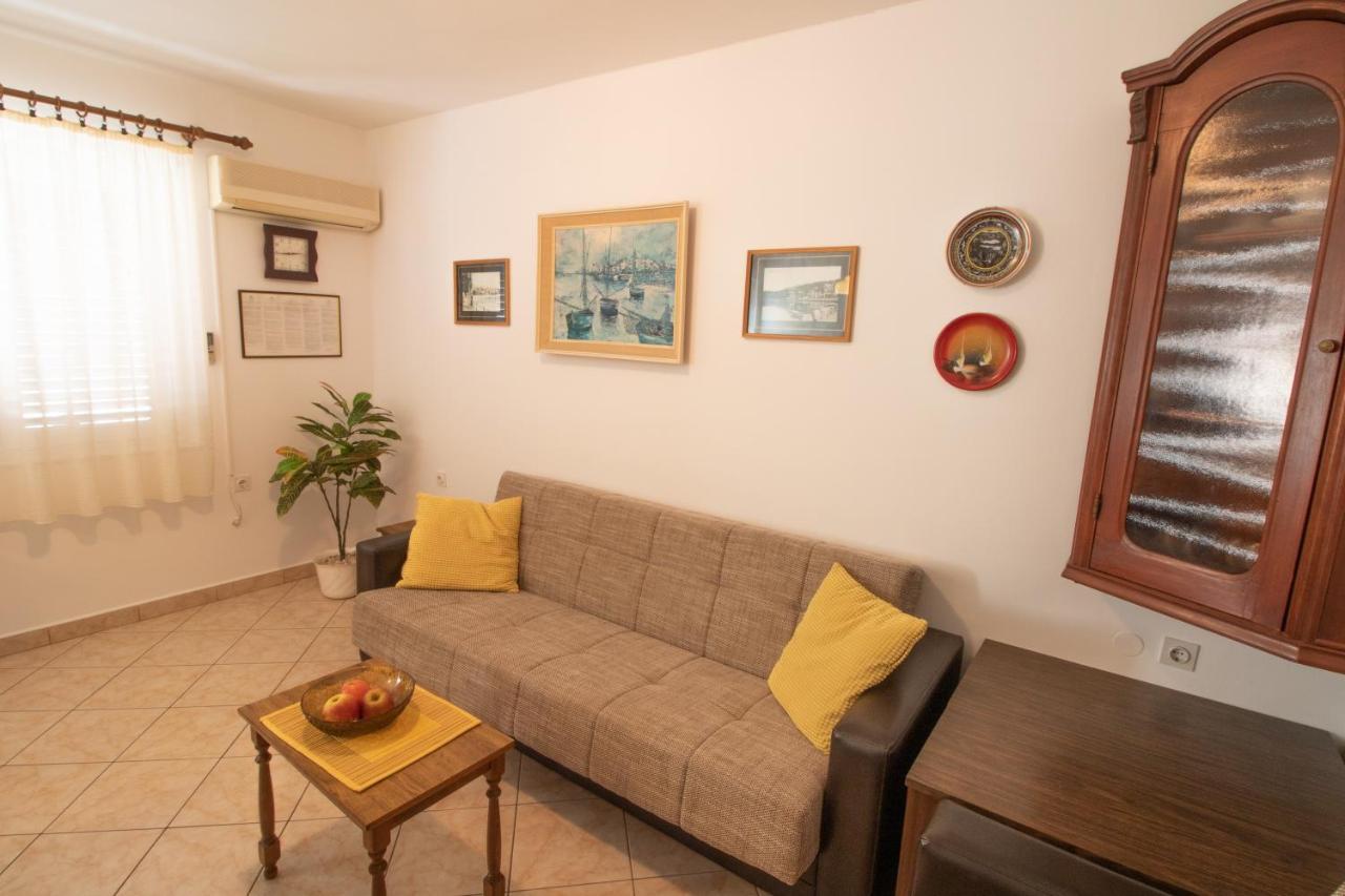 Apartment Mario With Terrace And Sea View Baska  Exterior photo